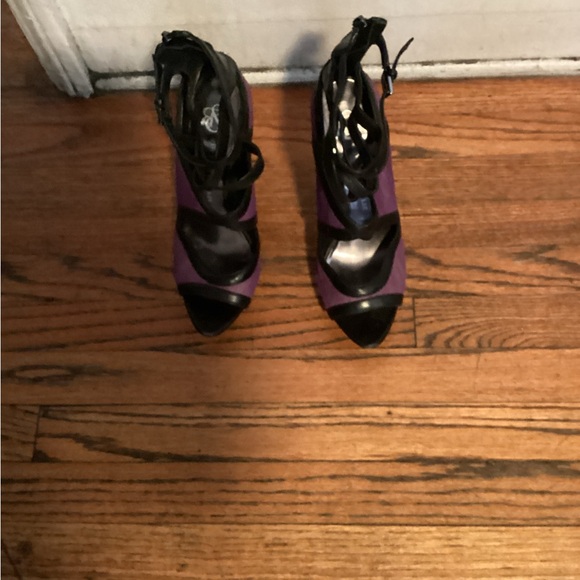 Shoes - Picture 3 of 5